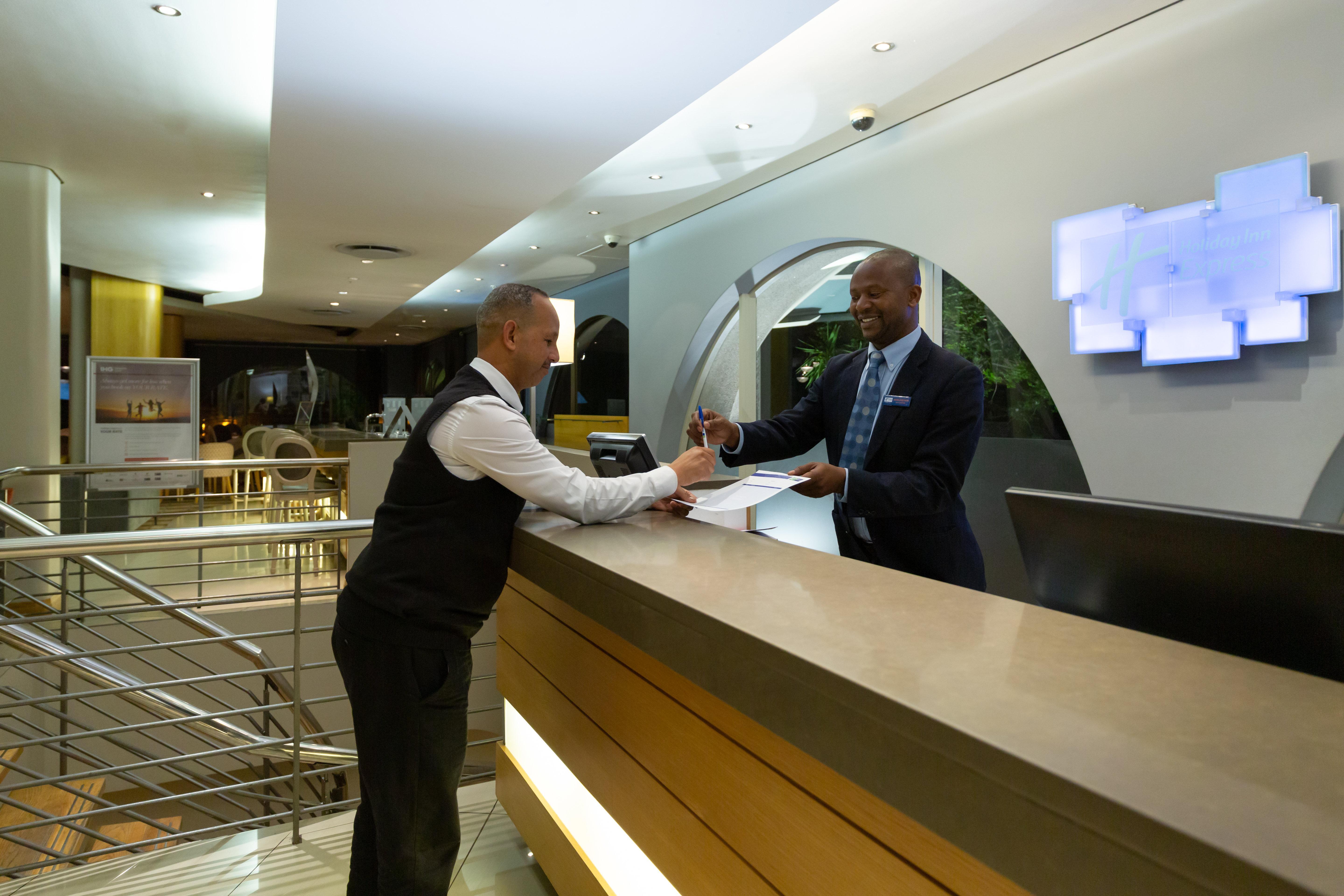Holiday Inn Express Cape Town City Centre By Ihg Ngoại thất bức ảnh